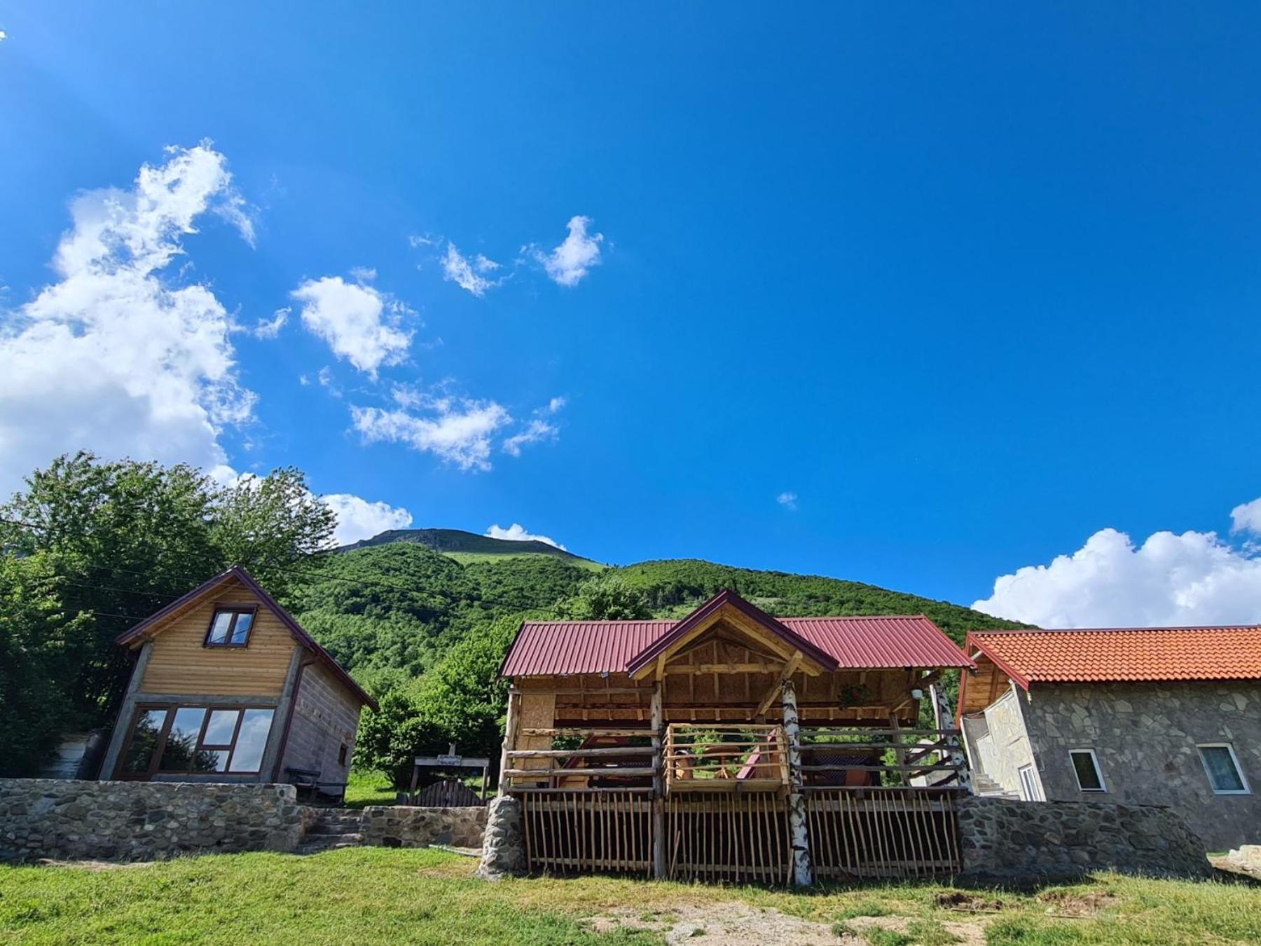 Bungalows Malagic Gusinje Buitenkant foto