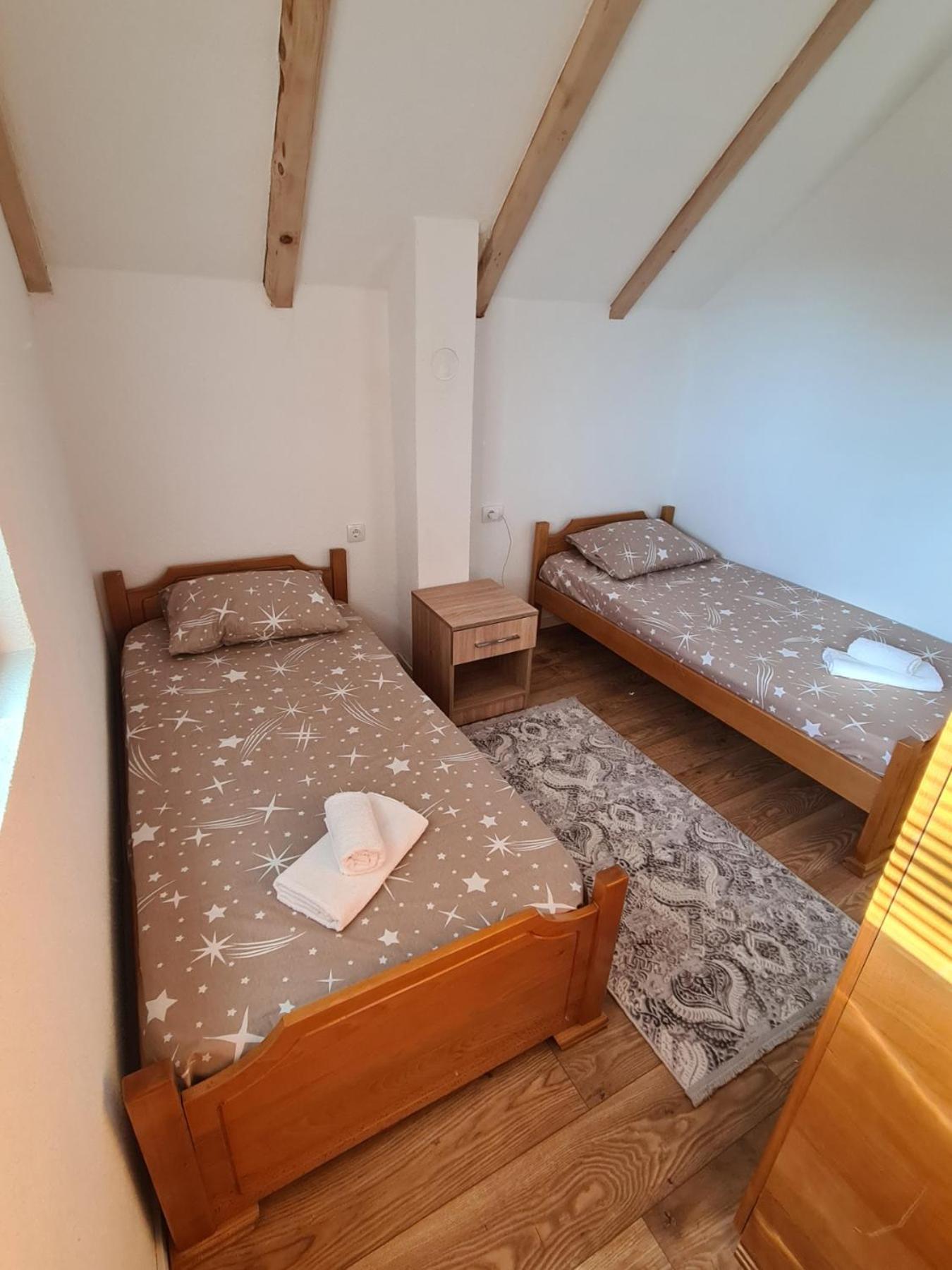 Bungalows Malagic Gusinje Buitenkant foto
