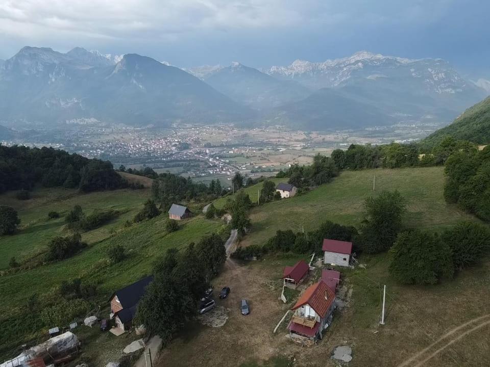 Bungalows Malagic Gusinje Buitenkant foto