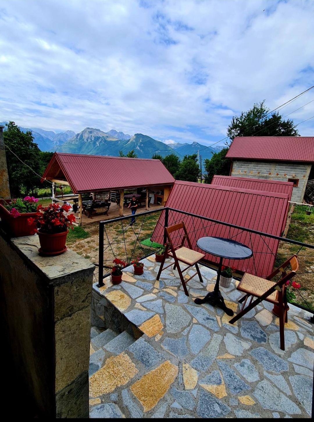 Bungalows Malagic Gusinje Buitenkant foto