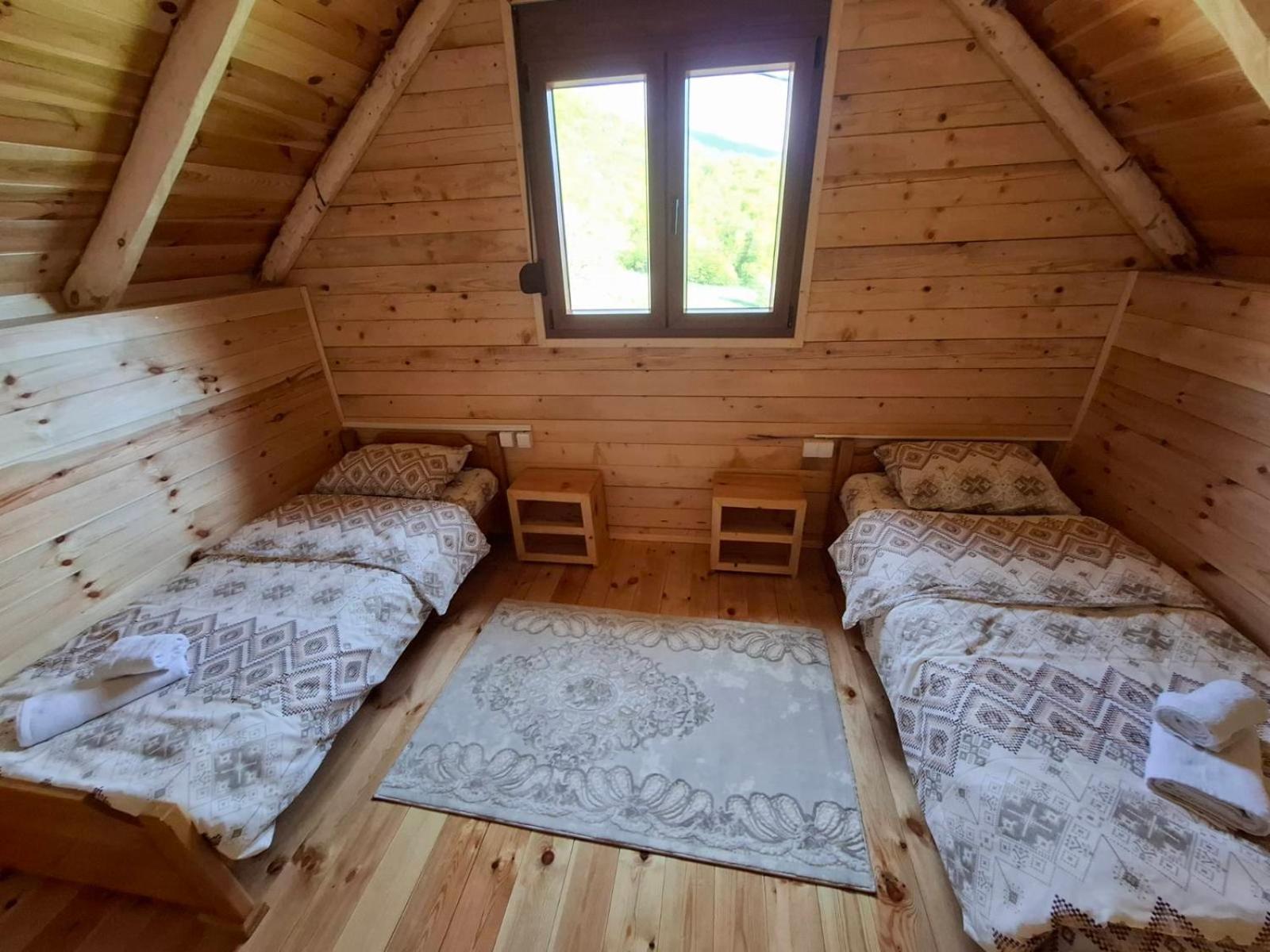 Bungalows Malagic Gusinje Buitenkant foto