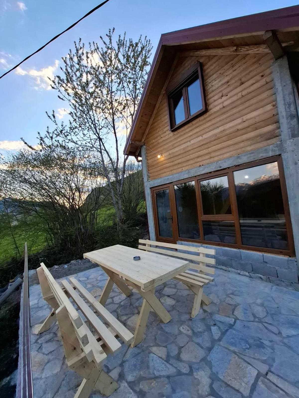 Bungalows Malagic Gusinje Buitenkant foto