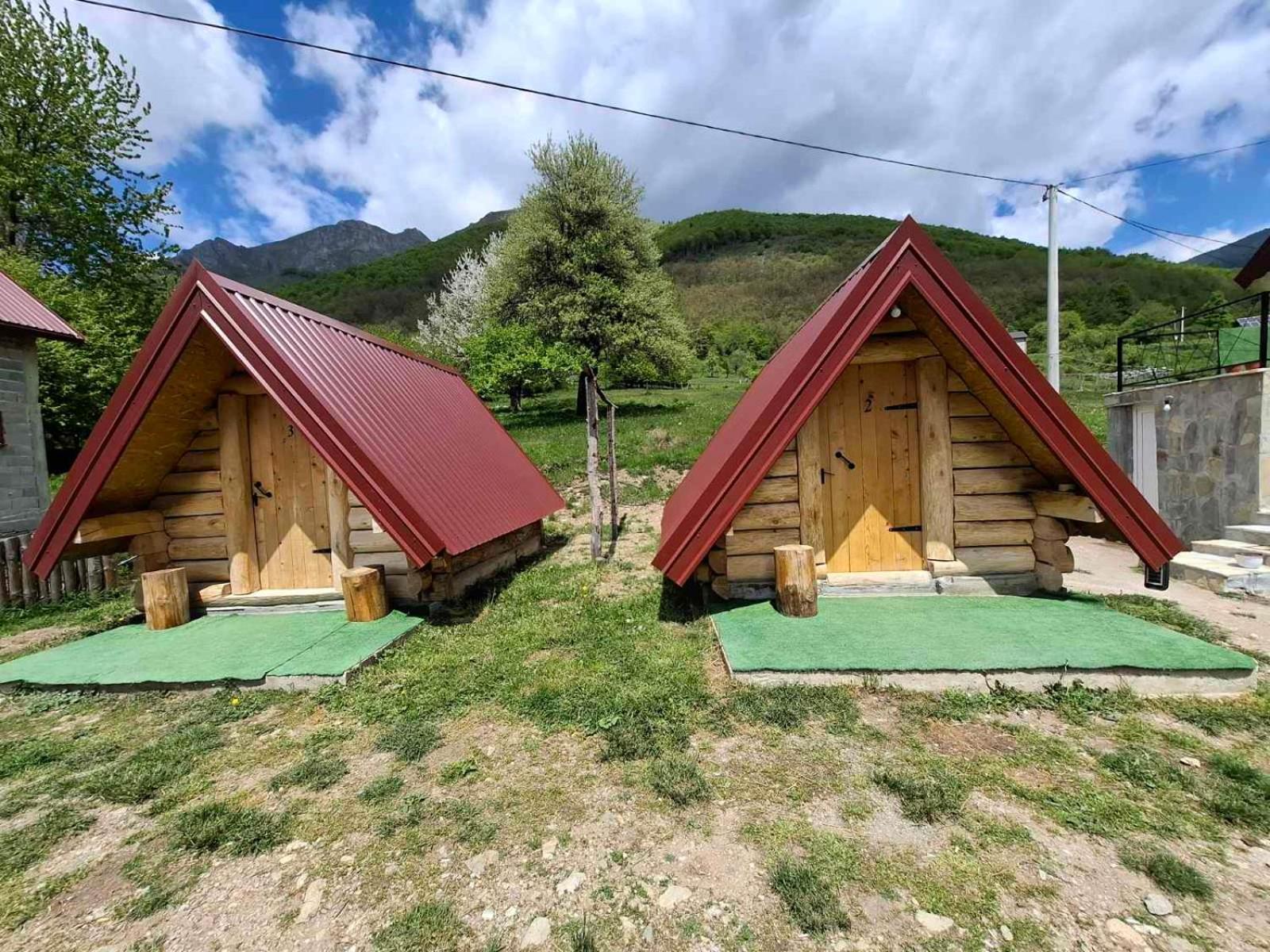 Bungalows Malagic Gusinje Buitenkant foto